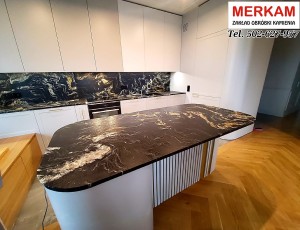 Blat kuchenny / wyspa  z granitu Belveder / Merkam