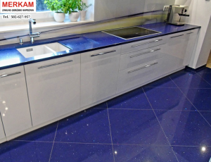 Blat kuchenny z konglomeratu Starlight Blue marki Technistone  / Merkam 