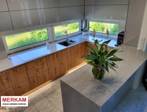 Blat kuchenny z konglomeratu  Polaris marki Silestone  / Merkam
