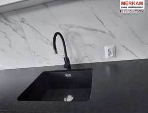 Blat kuchenny z kamienia naturalnego / granit Nero Asoluto  / Merkam