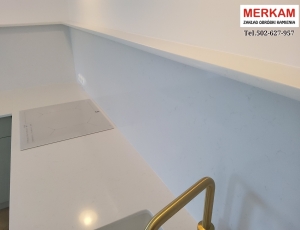 Blat kuchenny z konglomeratu Noble Supreme marki Technistone /  Merkam 
