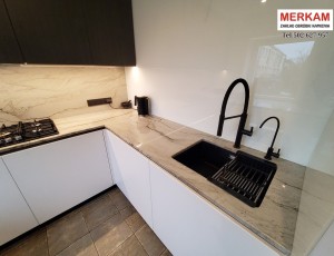 Blat kuchenny z kwarcu naturalnego Opus White / Merkam 