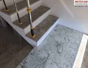 Schody z granitu colonial white / granitowe schody / Merkam
