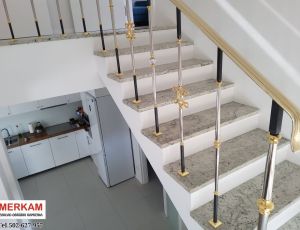 Schody z granitu colonial white / granitowe schody / Merkam