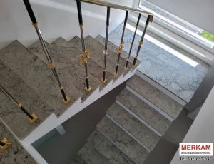 Schody z granitu colonial white / granitowe schody / Merkam