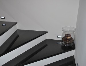 schody z granitu / czarny kamien Nero Asoluto / Merkam