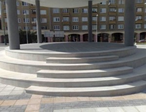 Schowy zewnetrzne z kamienia naturalnego / schody granitowe Strzegom/ Merkam