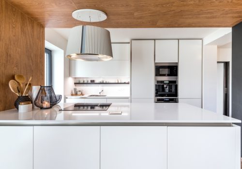 blat z konglomeratu- kolekcja standard- kwarcogranit- Crystal Polar White_bialy_blat kuchenny_technistone / Merkam